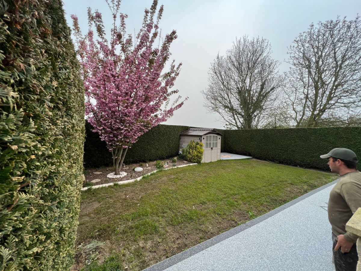 Avant — Création de pelouse par Quatre Trèfles à Amiens